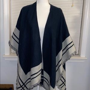 Women’s reversible open sweater